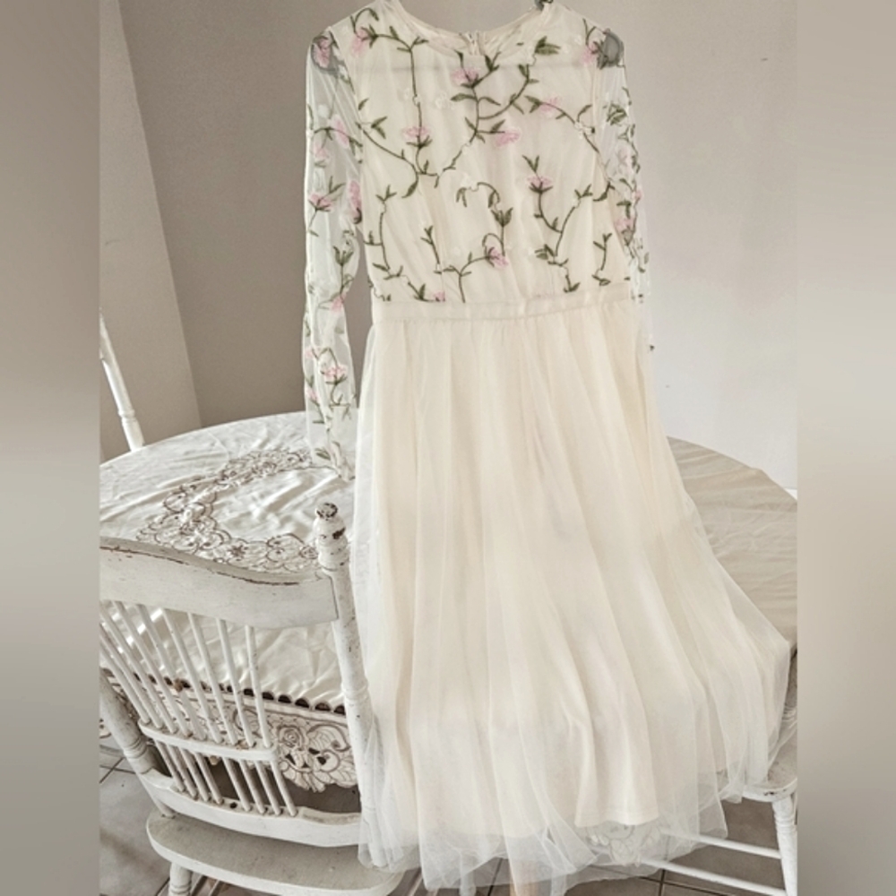 JJ's House Floral Embroidered Long Sleeve Dress